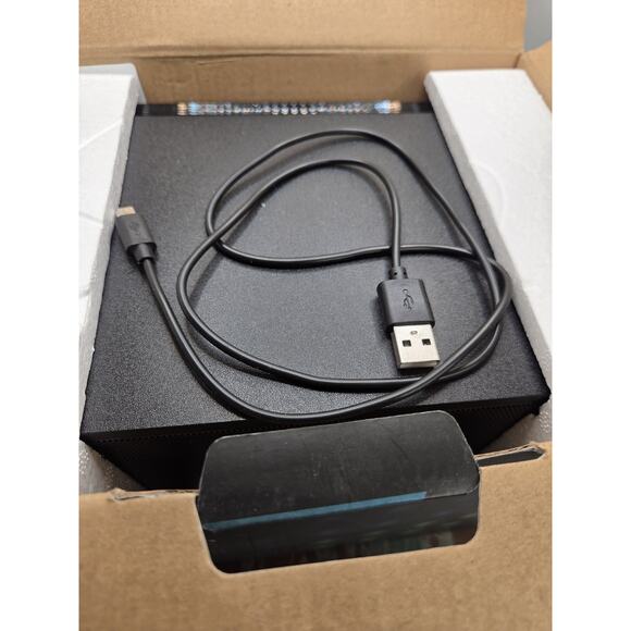 Polaroid Bluetooth Music Responsive Wireless Speaker LED Rechargeable Bass Boost - Picture 11 of 13